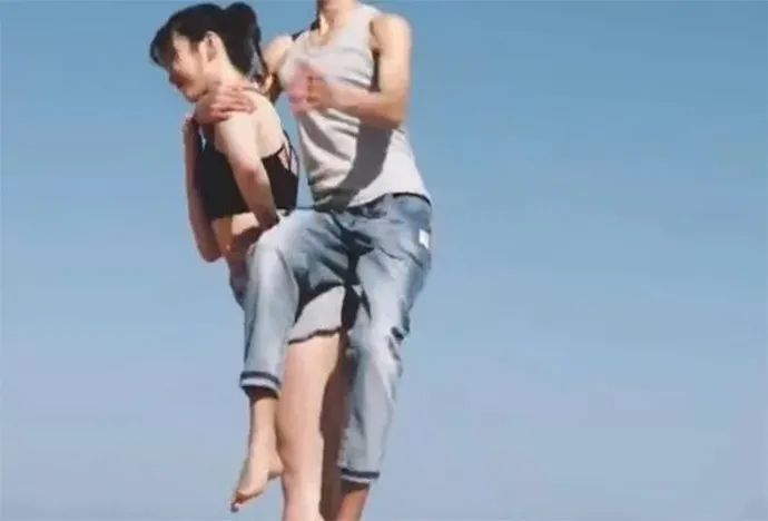 有這種身材還會在乎臉嗎？插圖15