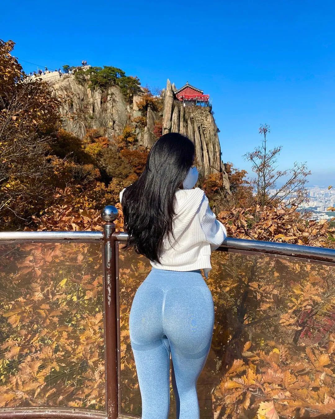 小姐姐?睡過站了，要不要叫醒她？插圖16