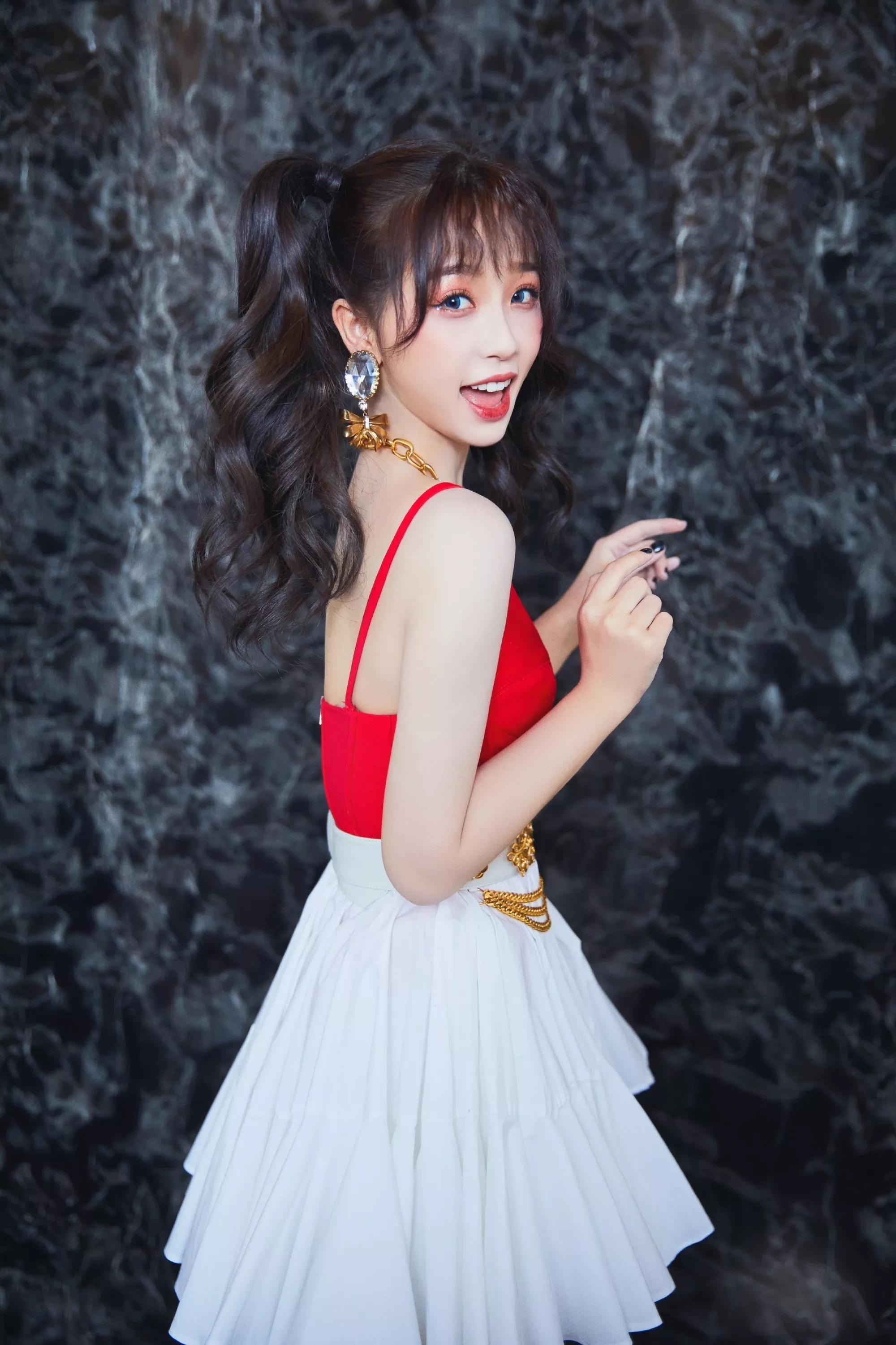 國內地女演員、歌手 虞書欣美照欣賞插圖