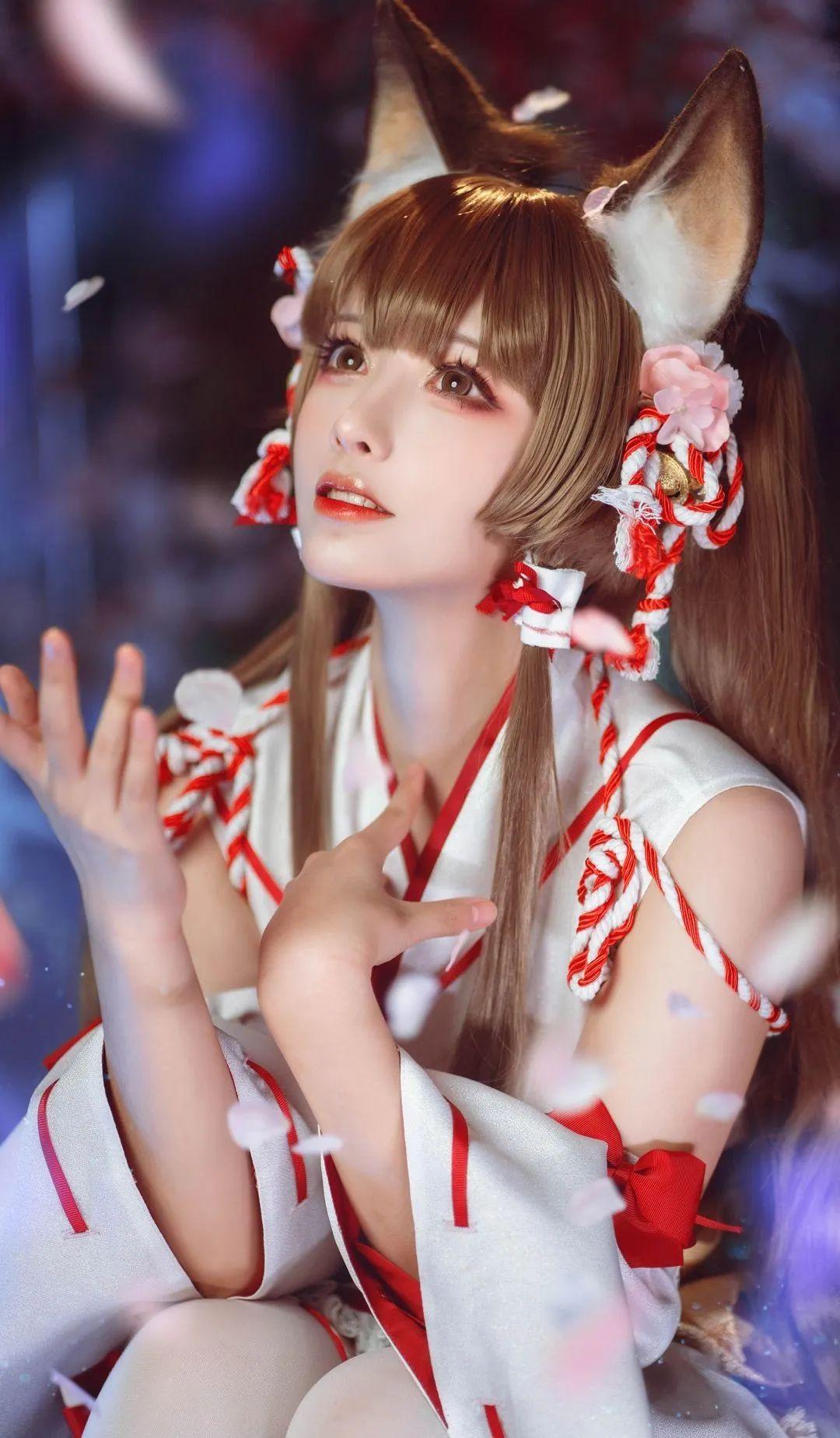 優莉娜，俏皮的巫女《盾之勇者成名錄：浪潮》插圖3